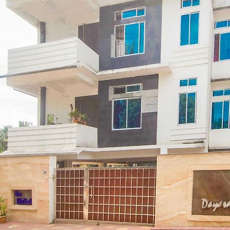 Collection O The Blu Bell Nizarapar Path Hotell Guwahati Exteriör bild