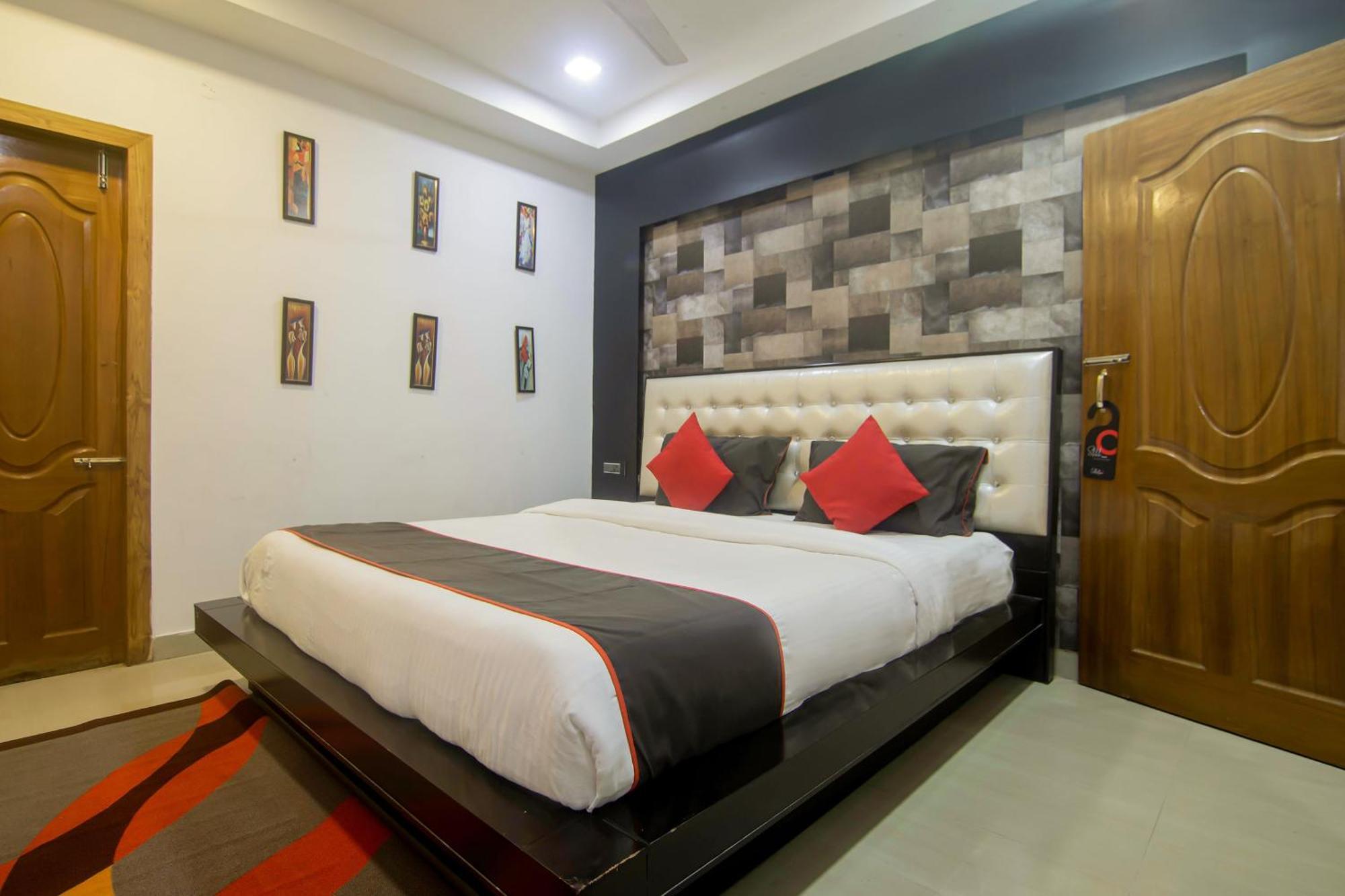 Collection O The Blu Bell Nizarapar Path Hotell Guwahati Exteriör bild