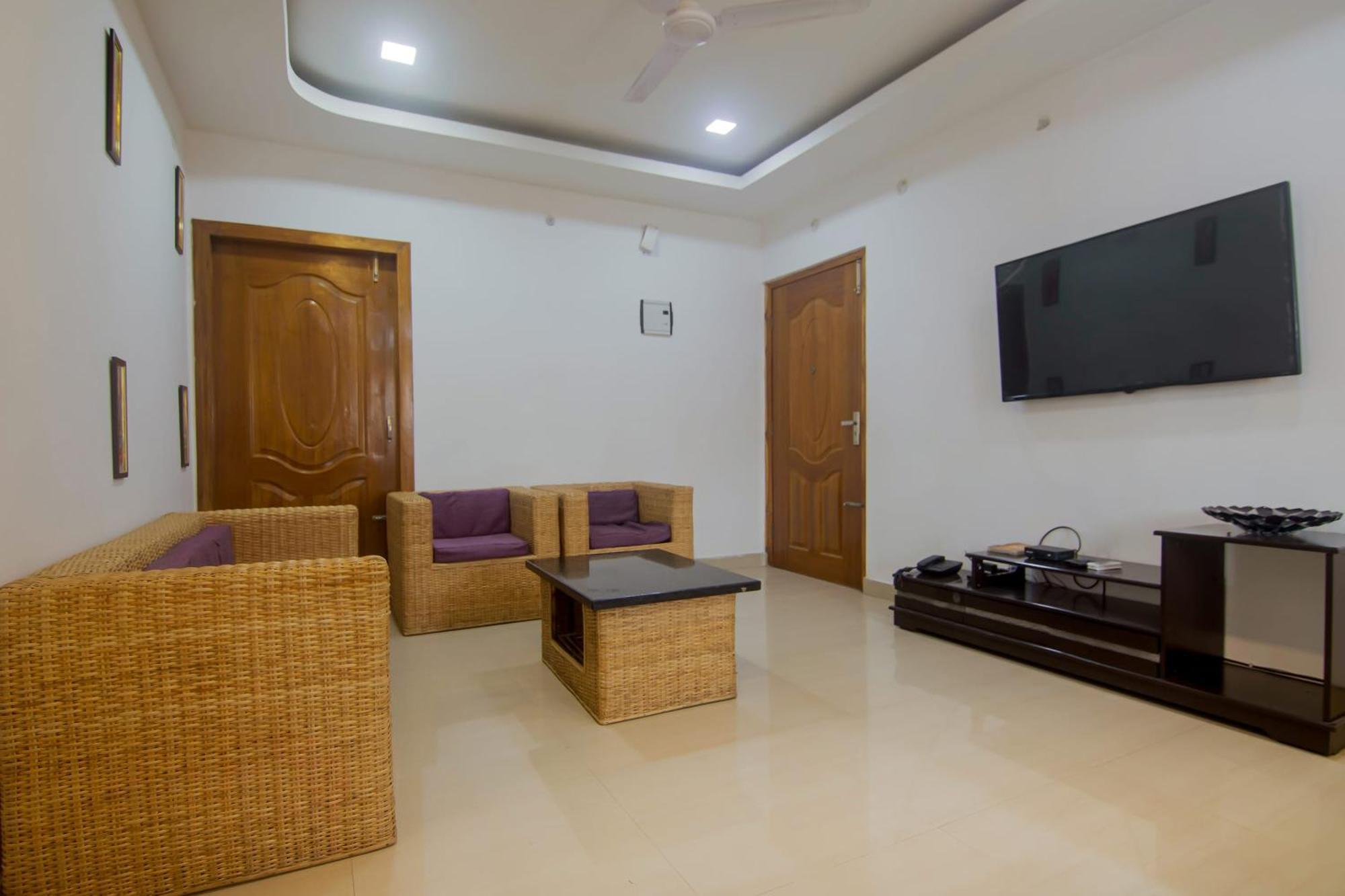 Collection O The Blu Bell Nizarapar Path Hotell Guwahati Exteriör bild