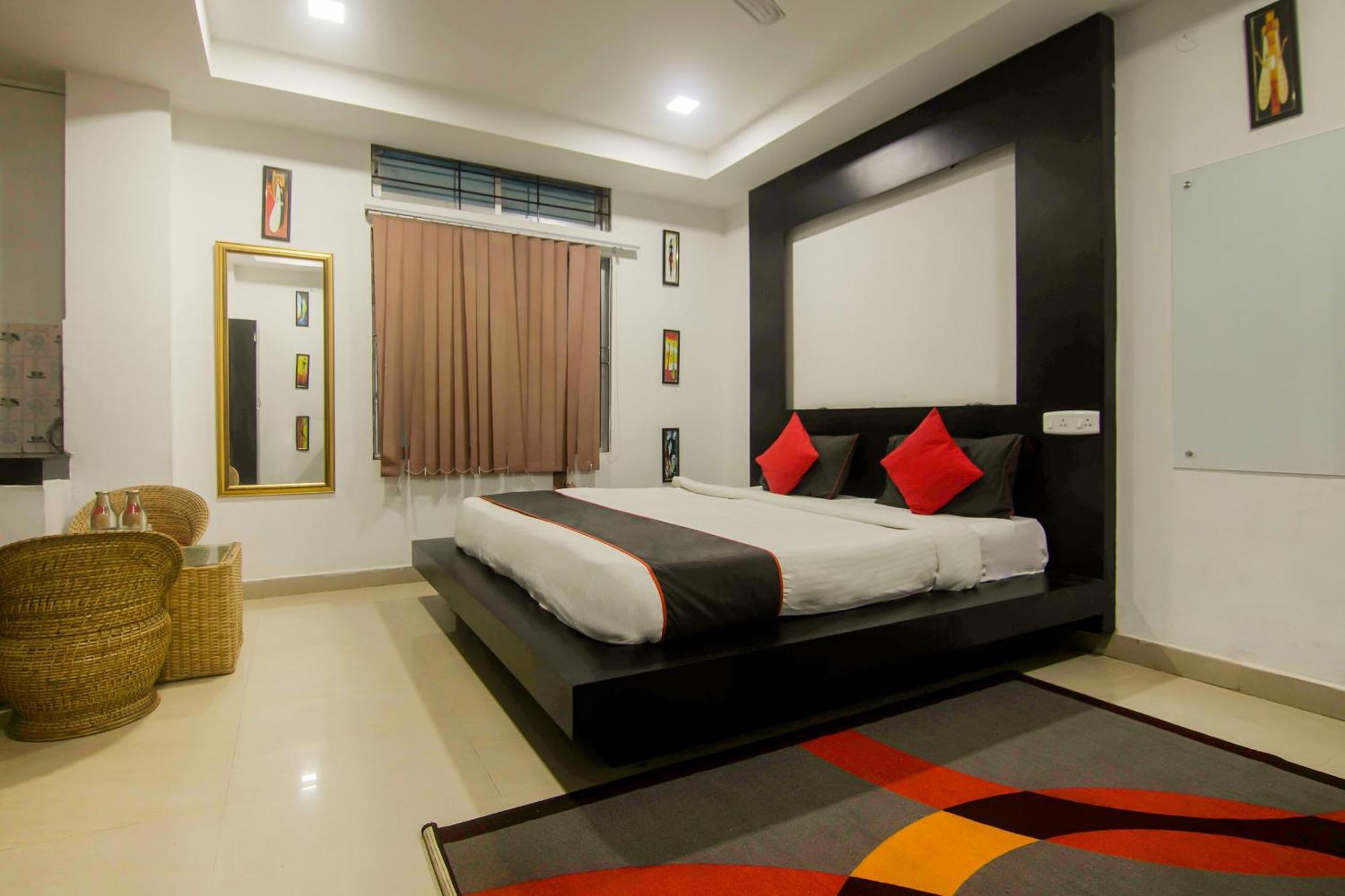 Collection O The Blu Bell Nizarapar Path Hotell Guwahati Exteriör bild