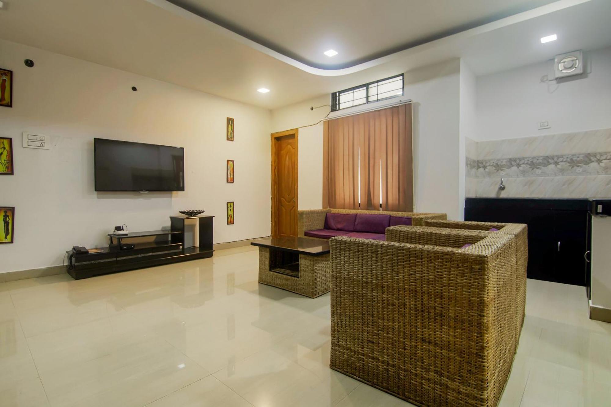 Collection O The Blu Bell Nizarapar Path Hotell Guwahati Exteriör bild