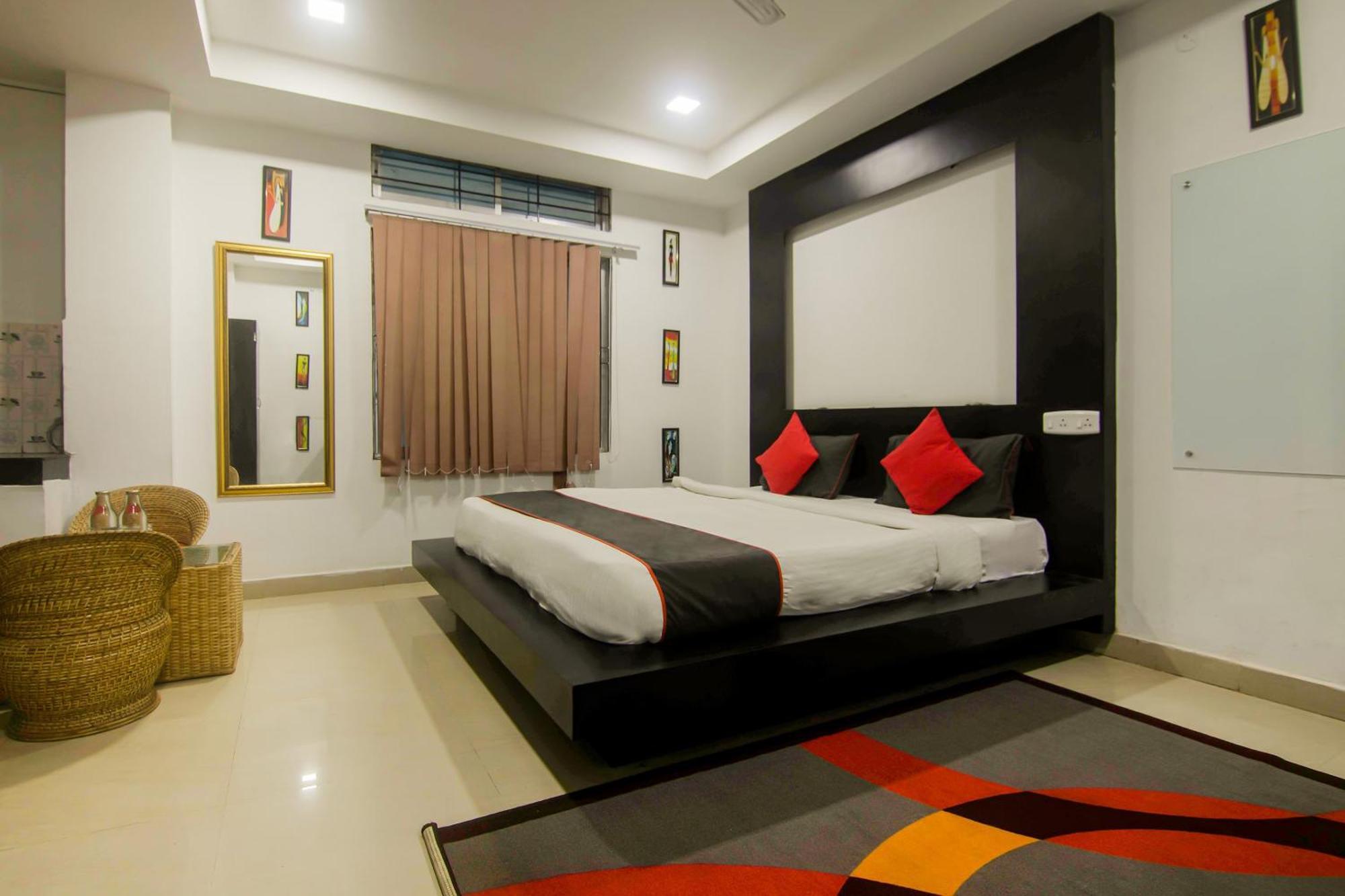 Collection O The Blu Bell Nizarapar Path Hotell Guwahati Exteriör bild