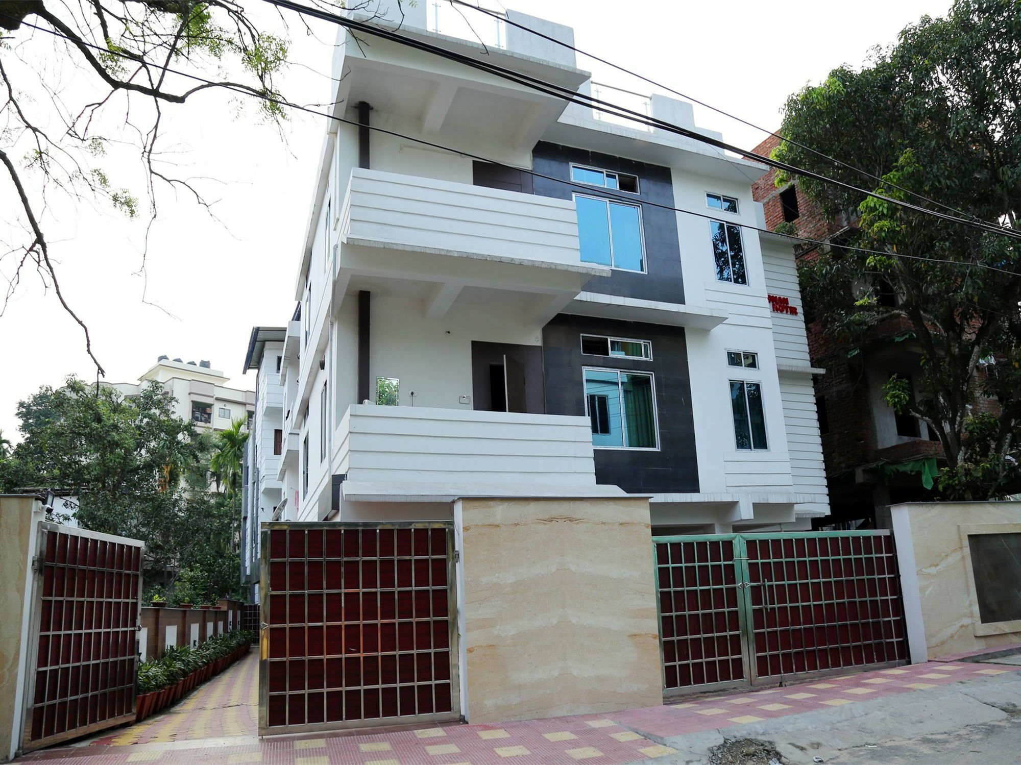 Collection O The Blu Bell Nizarapar Path Hotell Guwahati Exteriör bild